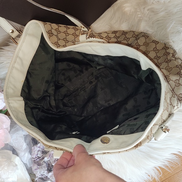 Gucci Monogram Bag - Picture 14 of 17